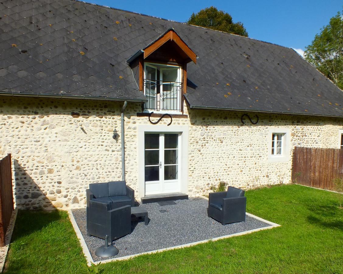 B&B Au Moulin 1771 Monein Rum bild
